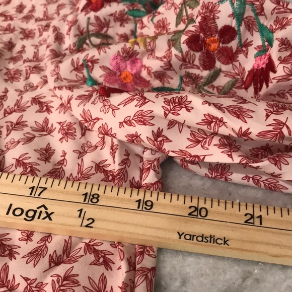 Bohemian Floral Embroidered Blouse Womens Medium Red Ivory Peasant Silky Top - Picture 7 of 9